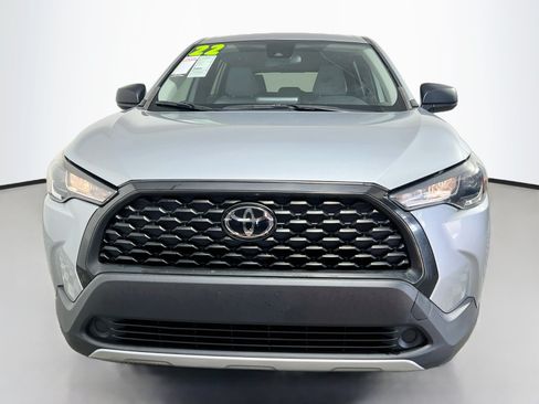 Used 2022 Toyota Corolla Cross L FWD image 11