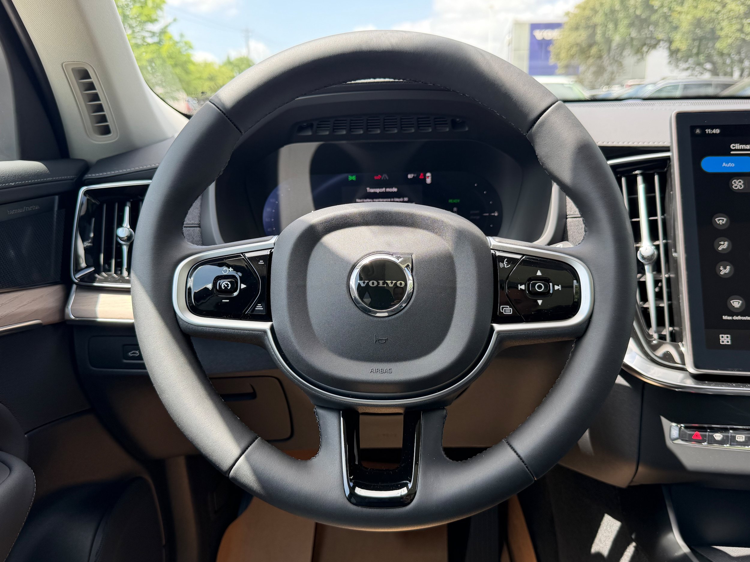 New 2026 Volvo XC90 T8 Plus AWD/4WD image 15