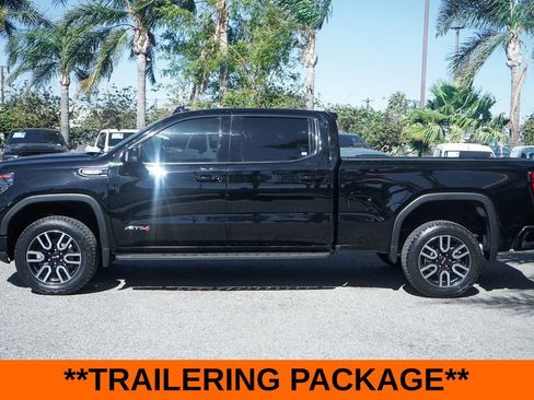 Used 2022 GMC Sierra 1500 AT4 w/ AT4 Preferred Package AWD/4WD image 5