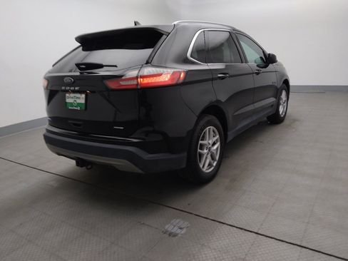 Used 2021 Ford Edge SEL w/ Convenience Package image 9