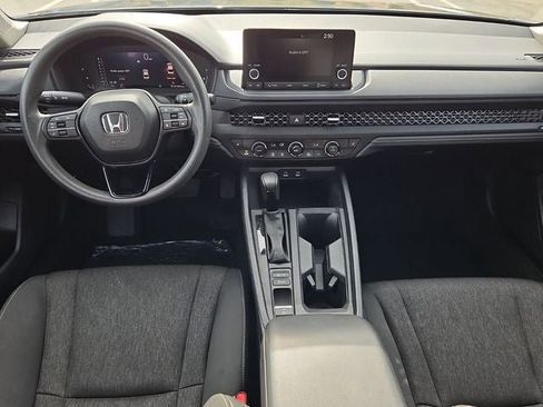 Used 2025 Honda Accord SE image 17