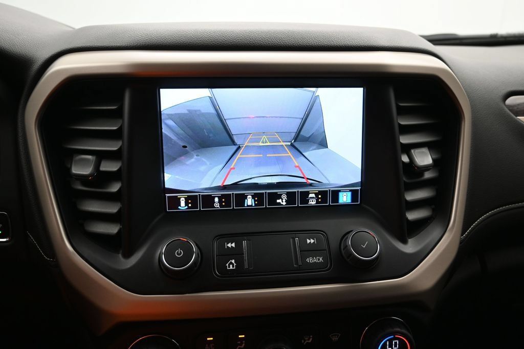 Certified 2023 GMC Acadia Denali w/ Black Diamond Edition FWD image 18