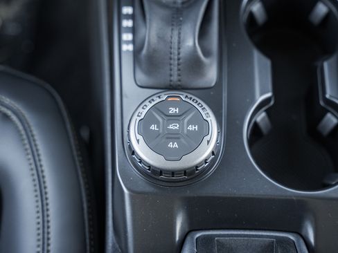 New 2026 Ford Bronco Badlands AWD/4WD image 28