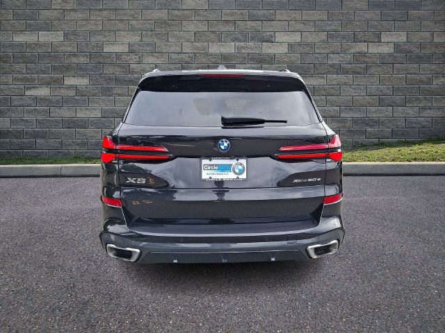 Used 2024 BMW X5 xDrive50e w/ M Sport Package AWD/4WD image 5