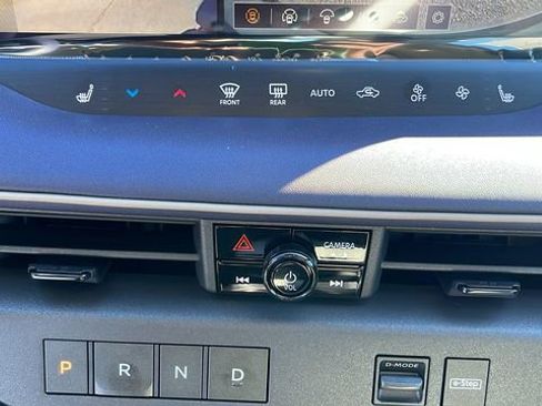 New 2026 Nissan Leaf Platinum+ w/ Cargo Package (Platinum+) image 22