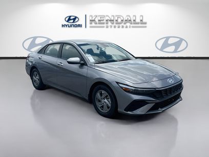 New 2026 Hyundai Elantra SE