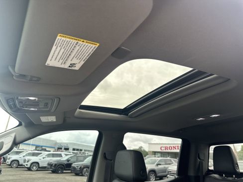 Used 2021 GMC Sierra 1500 Denali w/ Denali Ultimate Package AWD/4WD image 31