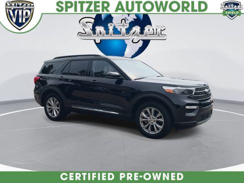 Used 2024 Ford Explorer XLT w/ Equipment Group 202A AWD/4WD image 2