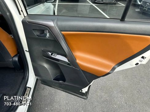 Used 2018 Toyota RAV4 SE w/ Power Extra Value Package image 18