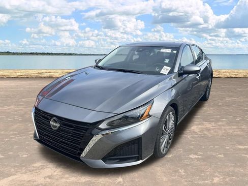 Used 2023 Nissan Altima 2.5 SL FWD image 4