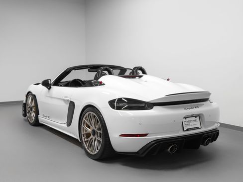 Certified 2025 Porsche 718 Boxster Spyder RS RWD image 3