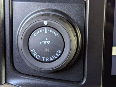 Certified 2023 Ford F150 Lariat w/ Equipment Group 502A High image 29