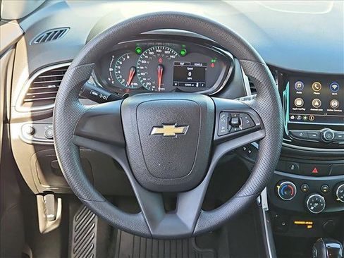 Used 2020 Chevrolet Trax LS FWD image 14