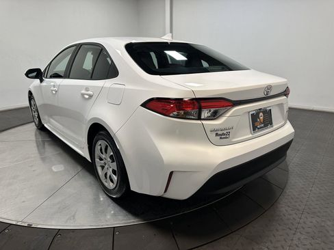 Used 2023 Toyota Corolla LE image 9