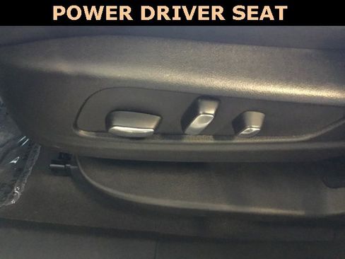 Used 2025 Cadillac XT6 Premium Luxury image 14