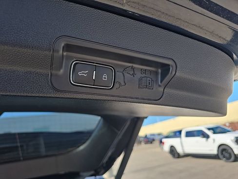 Used 2023 Ford Explorer ST w/ Technology Package AWD/4WD image 7