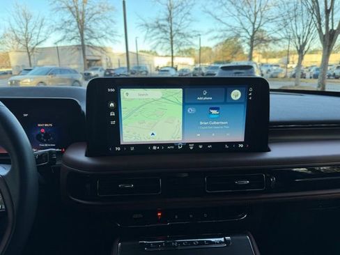 Certified 2025 Lincoln Aviator Reserve w/ Equipment Group 201A image 11