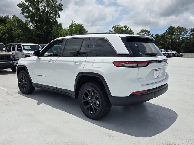 New 2026 Jeep Grand Cherokee Altitude RWD image 6