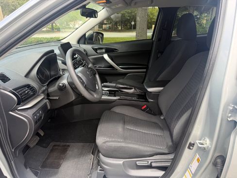 Used 2024 Mitsubishi Eclipse Cross LE AWD/4WD image 13