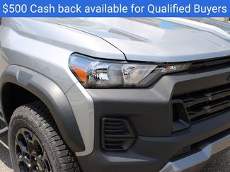 New 2026 Chevrolet Colorado Trail Boss w/ Midnight Edition AWD/4WD video 2