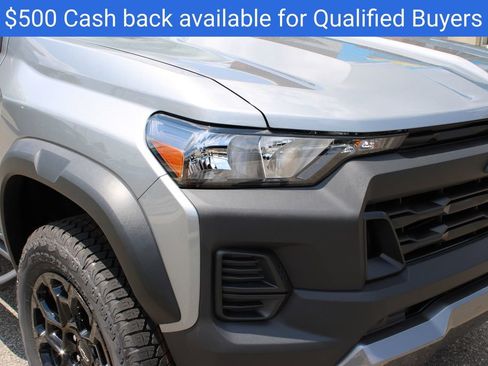 New 2026 Chevrolet Colorado Trail Boss w/ Midnight Edition AWD/4WD image 2