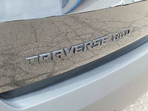 Used 2023 Chevrolet Traverse RS w/ LPO, Floor Liner Package AWD/4WD image 33