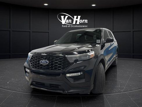 Used 2022 Ford Explorer ST-Line AWD/4WD image 3