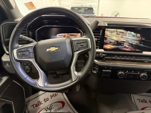Used 2024 Chevrolet Silverado 2500 LT image 15