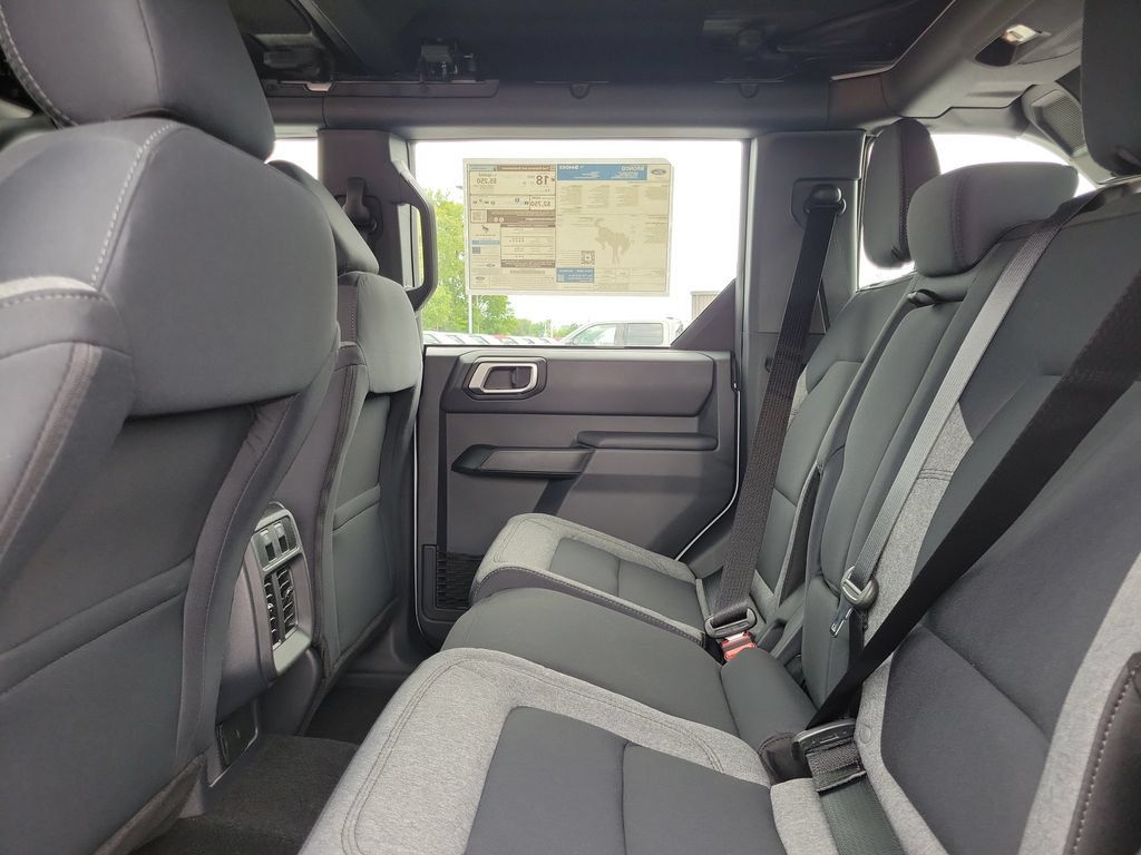 New 2026 Ford Bronco 4-Door w/ Sasquatch Package AWD/4WD image 14