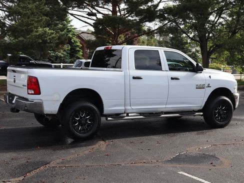 Used 2016 RAM 2500 Tradesman w/ Chrome Appearance Group AWD/4WD image 4