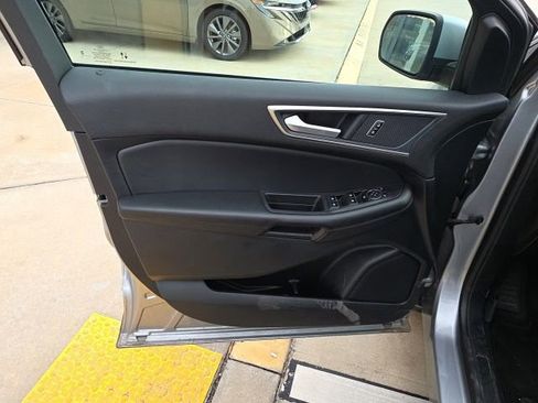 Used 2024 Ford Edge SEL AWD/4WD image 11