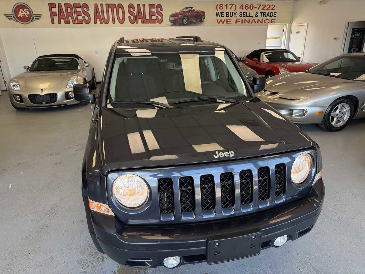 Used 2014 Jeep Patriot Sport w/ Tire & Wheel Group FWD image 1