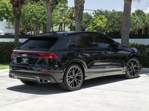 Used 2023 Audi SQ8 Prestige AWD/4WD image 8
