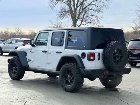 Used 2025 Jeep Wrangler Unlimited Sport AWD/4WD image 8