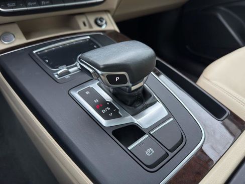 Used 2018 Audi Q5 2.0T Premium AWD/4WD image 26