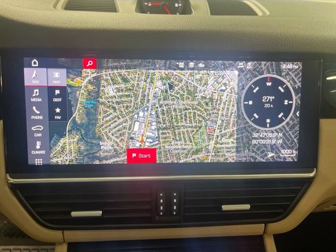 Certified 2021 Porsche Cayenne AWD/4WD image 14