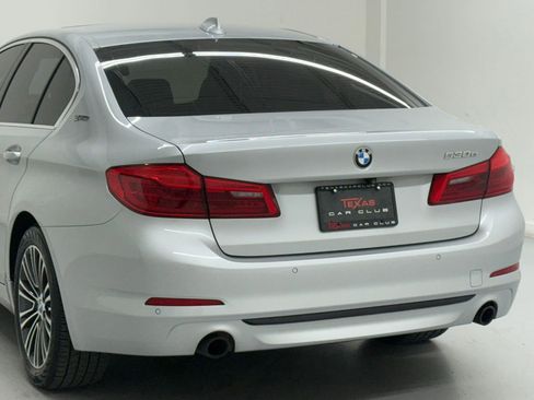 Used 2019 BMW 530e w/ Convenience Package image 11
