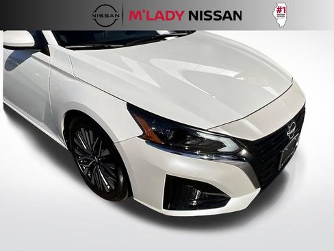 Used 2023 Nissan Altima 2.5 SV image 7