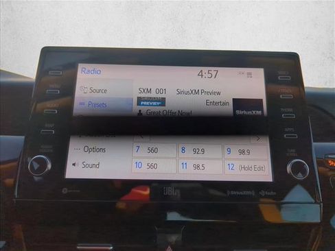 Used 2022 Toyota Camry XLE image 12