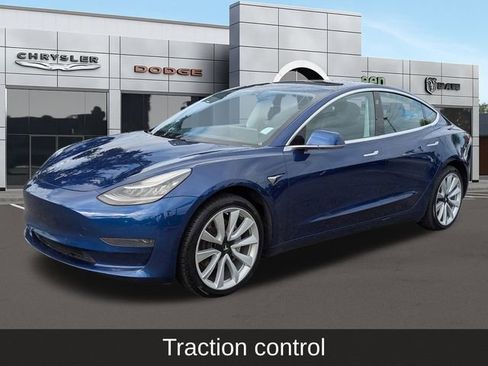Used 2020 Tesla Model 3 Standard Range Plus image 8