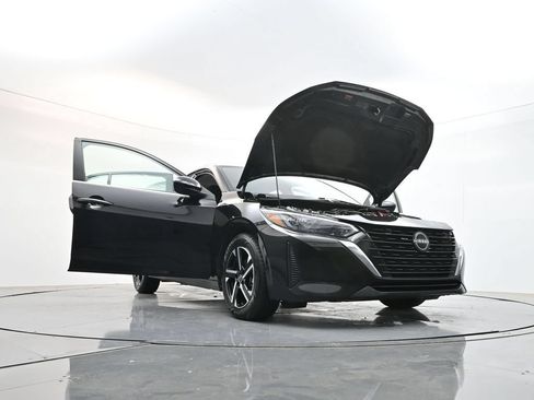 Used 2024 Nissan Sentra SV FWD image 40