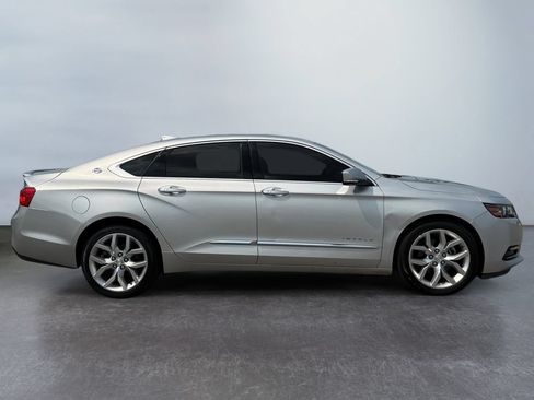Used 2017 Chevrolet Impala Premier FWD image 2