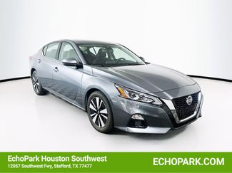 Used 2019 Nissan Altima 2.5 SV FWD video 1