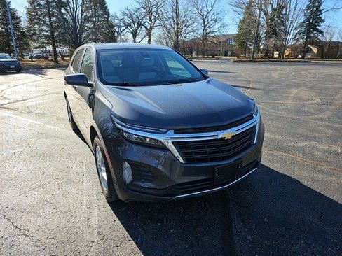 Used 2023 Chevrolet Equinox LT w/ Driver Convenience Package image 8