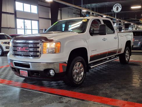 Used 2012 GMC Sierra 2500 SLE w/ SLE Preferred Package image 3