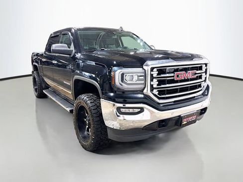 Used 2017 GMC Sierra 1500 SLT AWD/4WD image 3