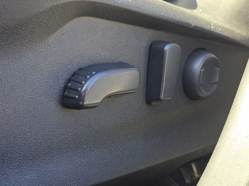 Used 2019 Subaru Forester Premium AWD/4WD image 25