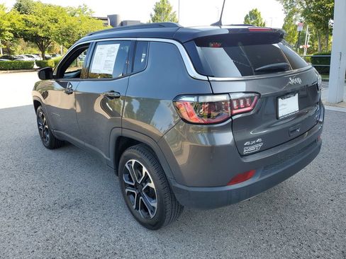 Used 2023 Jeep Compass Limited AWD/4WD image 3