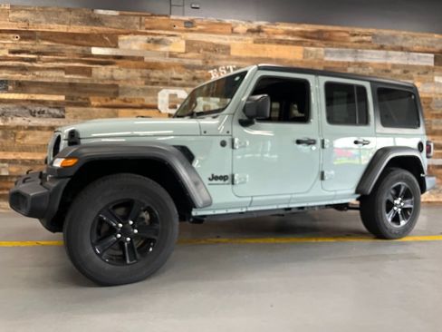 Used 2023 Jeep Wrangler Unlimited Sport AWD/4WD image 13