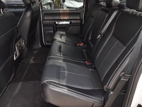 Used 2019 Ford F150 Lariat w/ Equipment Group 502A Luxury image 14